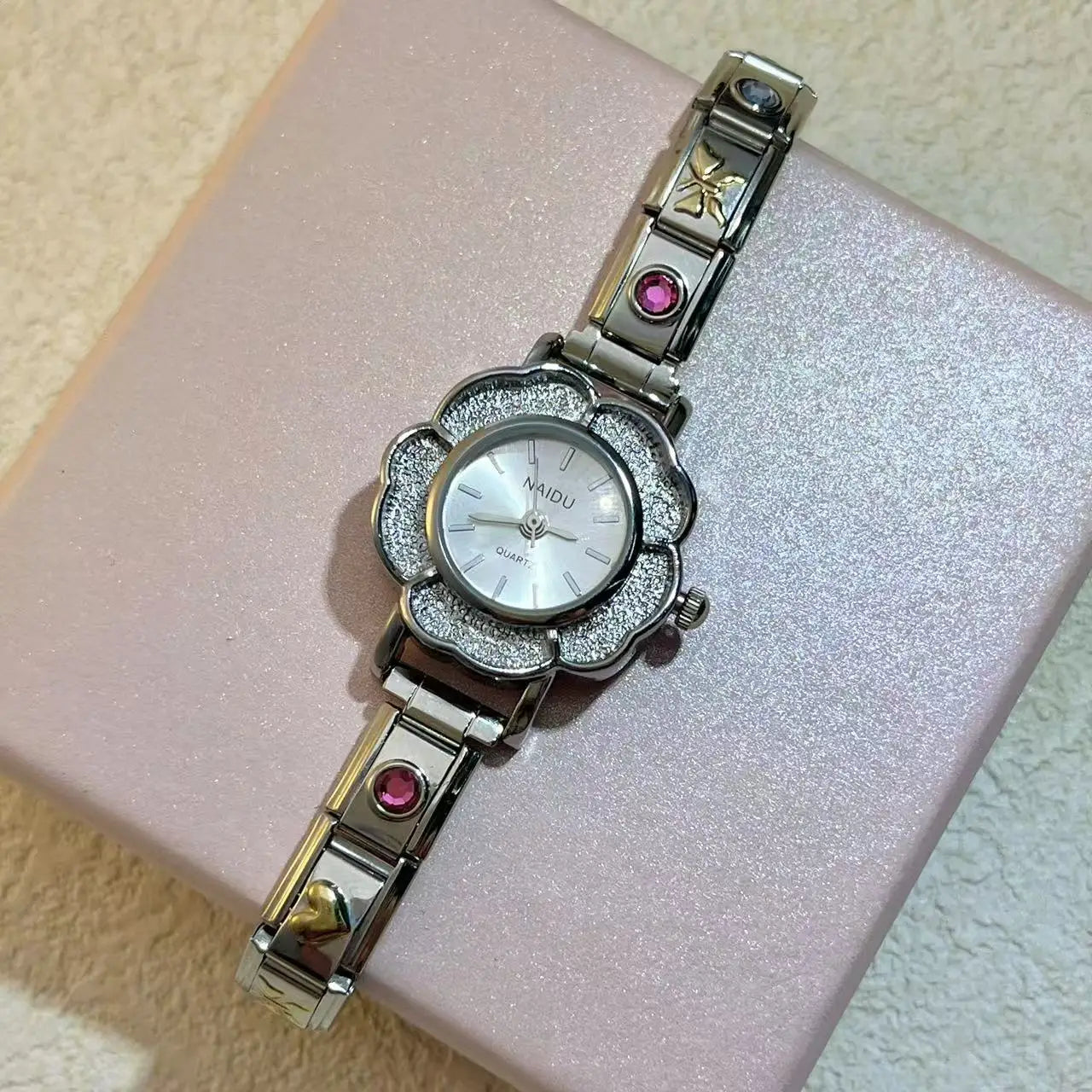 Women's Quartz Watches with Zirconia Flower Inlay Luxury Chic Design Stainless Steel Strap  Party Birthday Gift for Her
